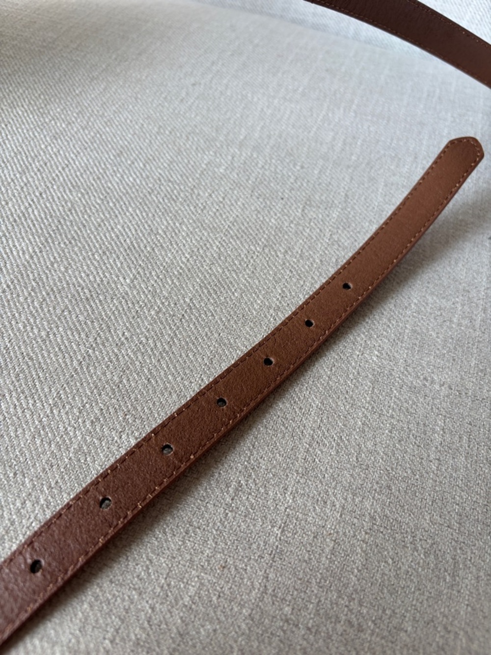 Jason Wu Size Large Cognac Leather Skinny Belt with Gold Buckle - Picture 5 of 8